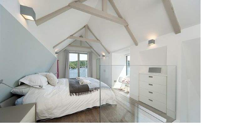 Custom House Hill, Cornwall - Bedroom