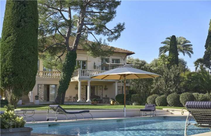 Seasonal rental villa Cap d'Antibes, Savills French Riviera