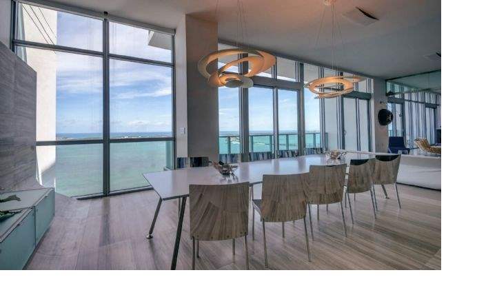 Brickell Bay Drive, Florida - Dining room