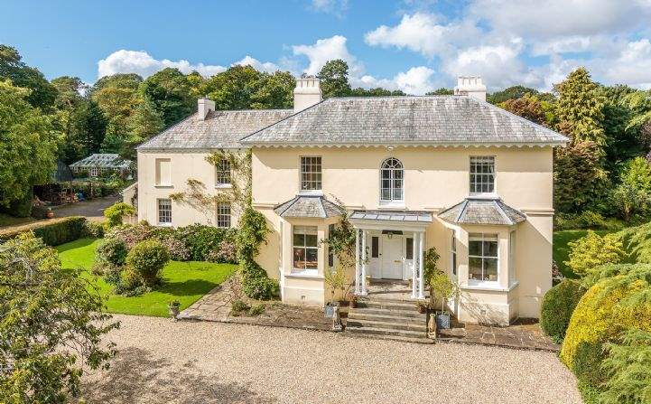 Bryntowy Mansion, Camarthenshire