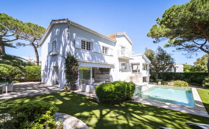 Villa in Cap d'Antibes For sale, Savills French Riviera