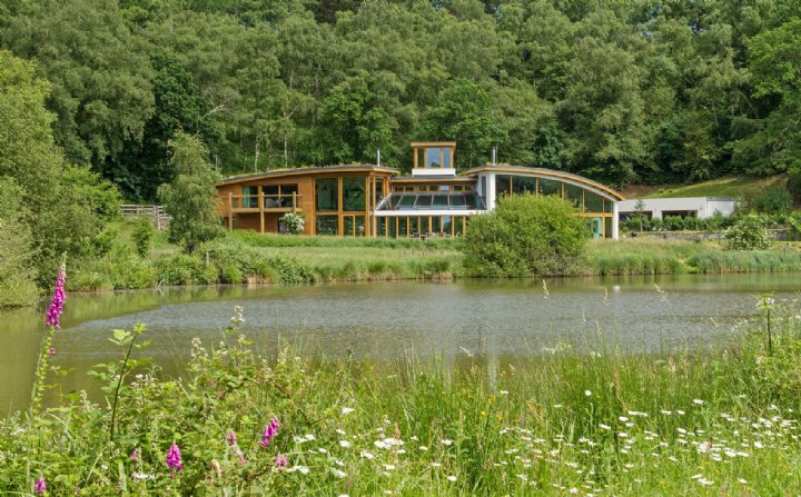 Coachmans Lodge, Frensham Lane, Churt, Surrey