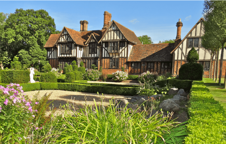 Tudor style properties - Flowton Priory, Harpenden