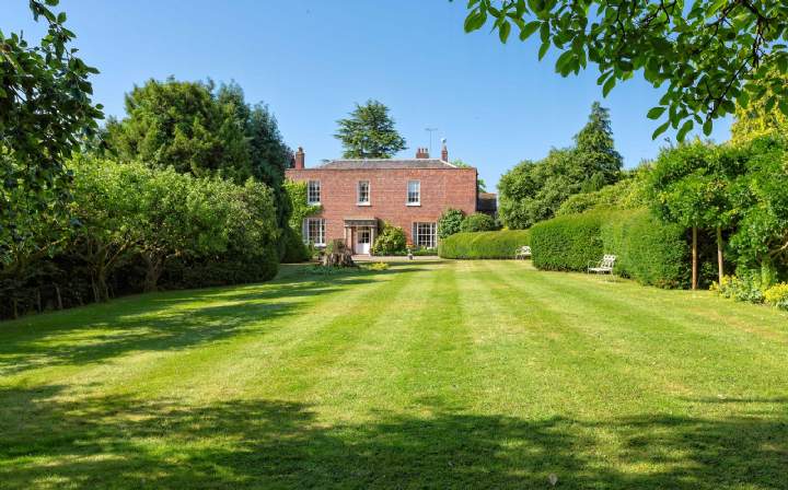 Marindin House, Chesterton, Bridgnorth, Shropshire, WV15 5NX