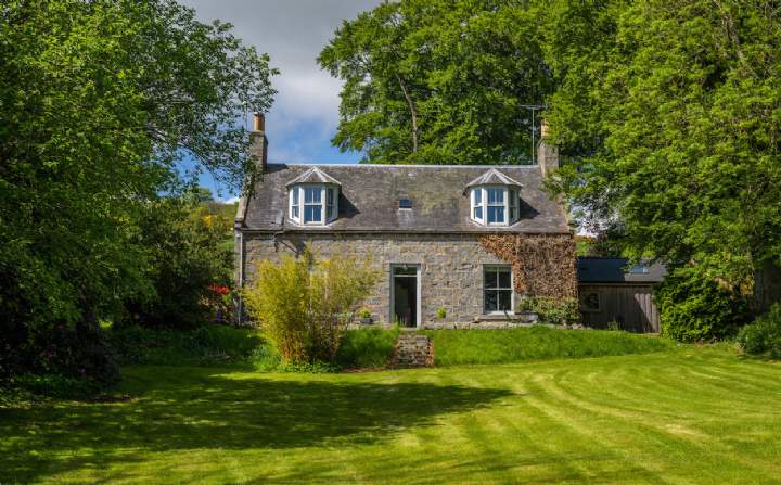 The Old Schoolhouse, Tullynessle, Alford, Aberdeenshire, AB33 8QR