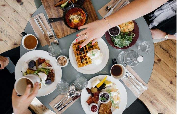 Brunch photographed by Ali Inay/Unsplash