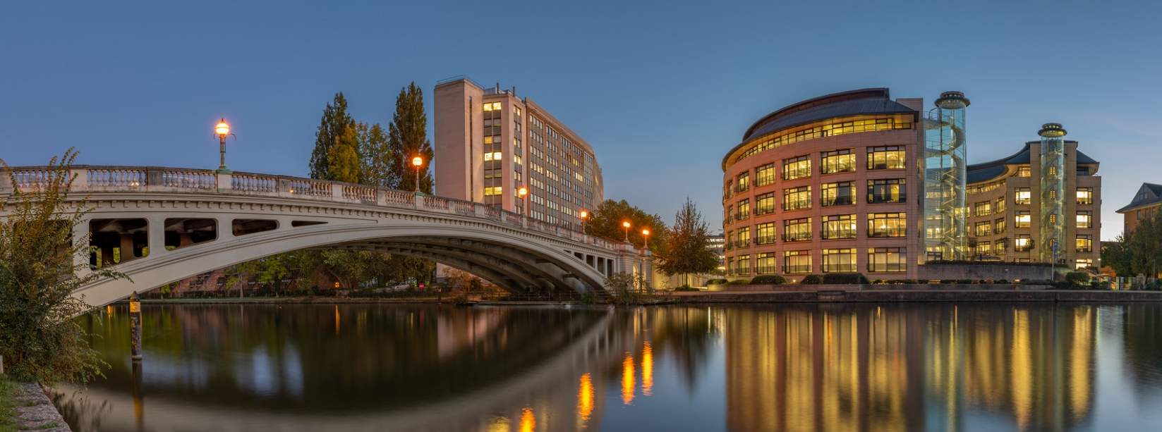 Reading Bridge, Reading