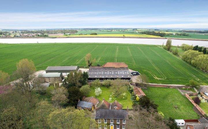 Reedness Hall, Nr Goole, East Yorkshire - Aerial view