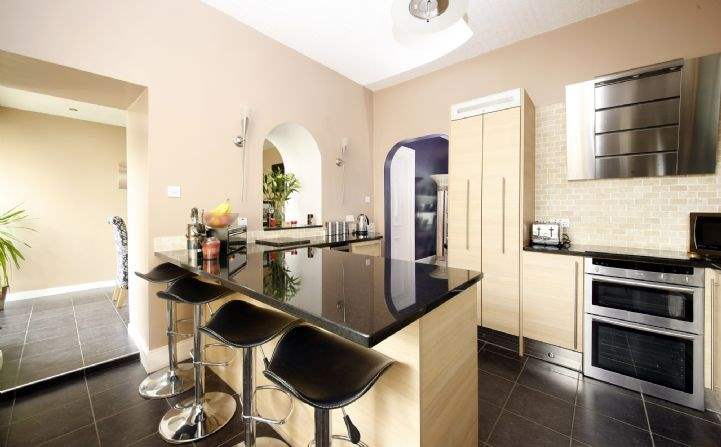 Kitchen, Rose Cottage, Elderslie, Renfrewshire 