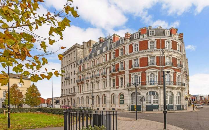 Imperial Apartments, South Western House, Southampton, Hampshire, SO14 3AL