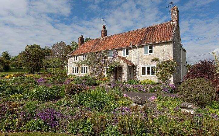 The Dairy Cottage, Corton, Warminser