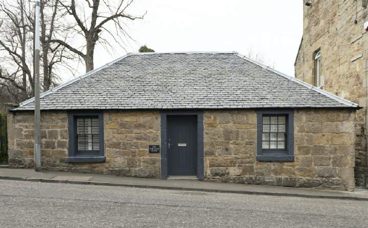 The Gate House, 25A Spylaw Street, Edinburgh, EH13 0JT