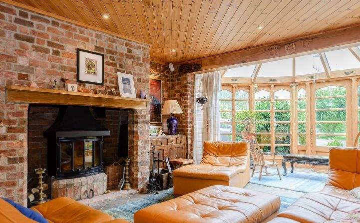 The Old Vicarage, Thornton, Horncastle, Lincolnshire - Sitting room