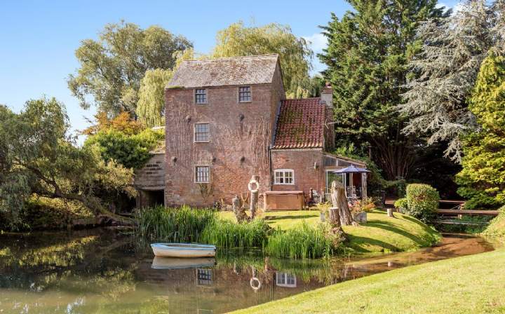 Thimbleby Mill, Elmhirst Road, Thimbleby, Horncastle, LN9 5LX