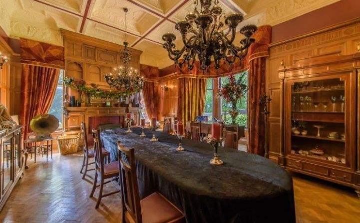 Dining room, Tillycorthie Mansion House, Udny, Ellon, Aberdeenshire