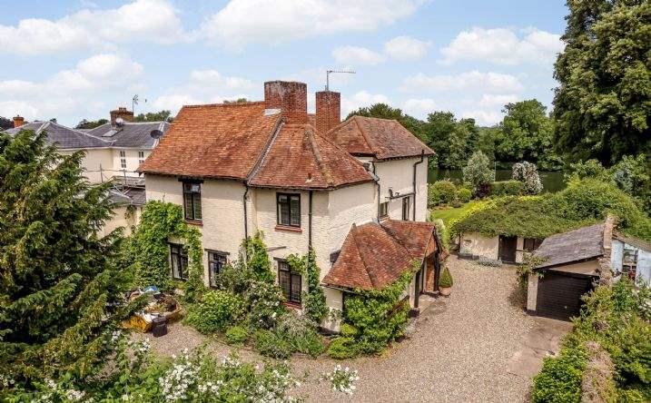 tudor House, Bray, Maidenhead, Berkshire