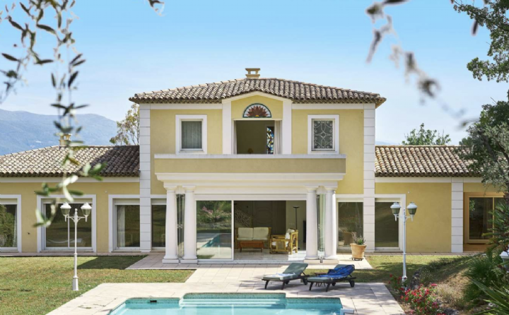 Valbonne Villa for Sale near to Schools