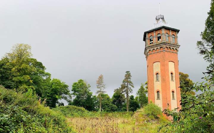 Lot 123: Cox's Water Tower Cox's Hill, Gainsborough, Lincolnshire DN21 1HH